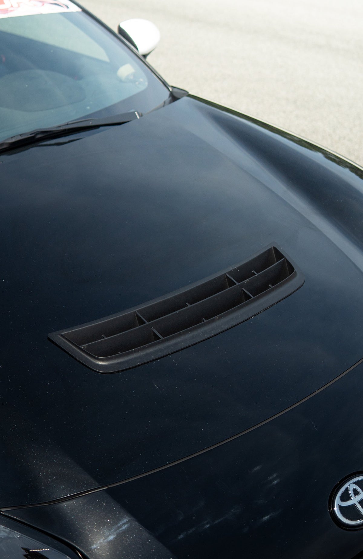 Ansix hood scoop on the Subaru BRZ tS